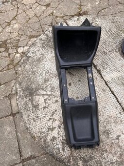 Středový tunel VW Golf 3