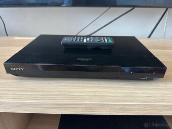 SONY UBP-X700 Blu-ray přehrávač ve 4K