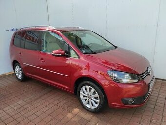 VW Touran 1.6 TDi HIGHLINE 7 MÍST ČR 2.MAJ. ŠÍBR NAVI SERVIS