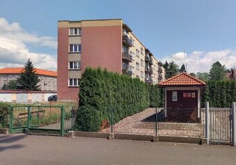 Krásný 3+1 v centru se 2 balkony, zděné, parkování