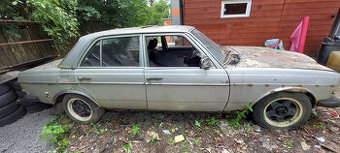 Mercedes w123 200D