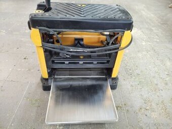 Protahovačka dewalt dw733