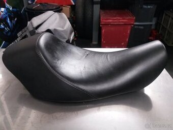 Solo sedlo Harley Davidson Sportster