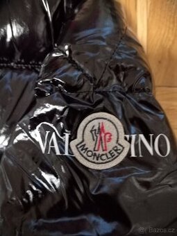 Puffer bunda kabát Moncler x Valentino