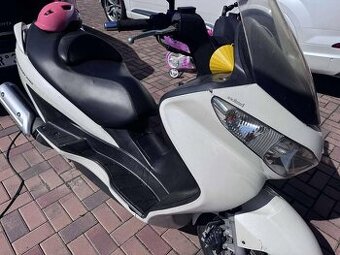 Suzuki Burgman 2009