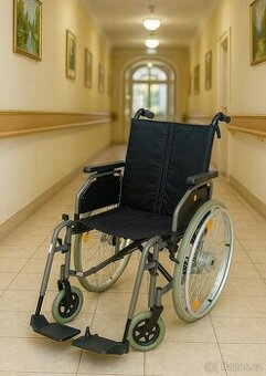 Invalidní vozík bržděný B+B šířka sedu 48cm t3