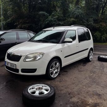 Škoda Roomster 1.4i STK, výhřev, tažné, tempomat