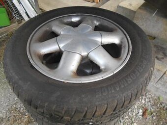 Prodám na Renault-scenic sadu letních pneumatik 195/60R15