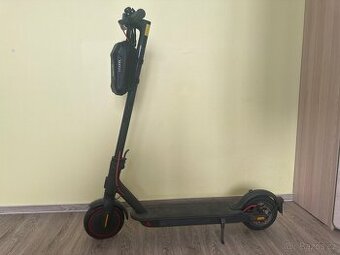 Elektrická koloběžka Xiaomi Mi Electric Scooter Pro 2