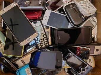 Různé mobilní telefony a tablety - funkční