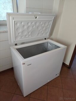 Pultový mrazák