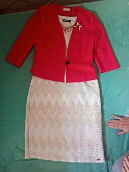 šaty plus sako nové nenošené velikost saka 44 a šaty velikos