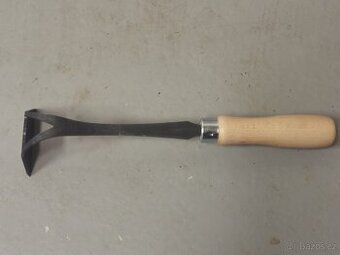 Kvalitní NOVÁ kovaná zahradní motyčka - vyrobeno v ČR