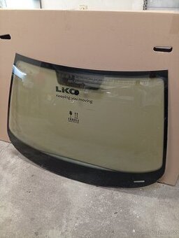 Prodám použité přední okno na škoda Octavia 3