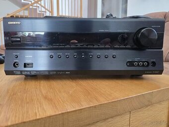 Prodám receiver Onkyo TX-SR607 – výborný stav, plně funkční