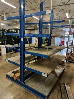 Konzolové regály - 1