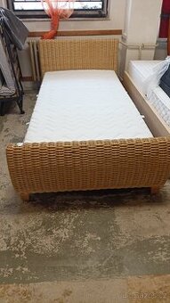 Ratanová postel.J554/25.