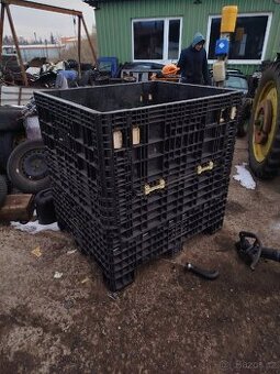 Plastová bedna -box