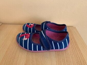 Dívčí bačkůrky vel. 26/27 a 30