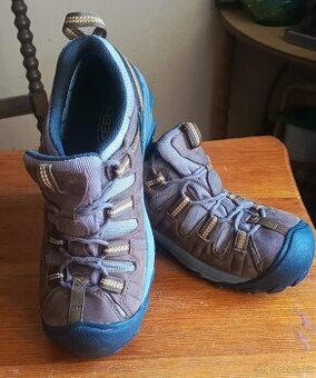 Boty Keen velikost 40