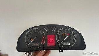 Škoda SuperB budíky maxidot facelift