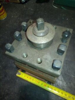 nožová hlava soustruh SU, pěkný stav