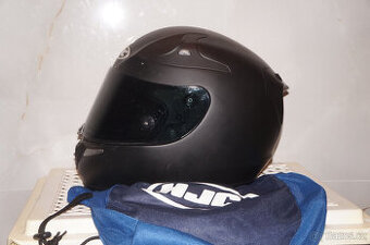 Málo jetá helma na motorku M motocyklová přilba HJC vel 58cm