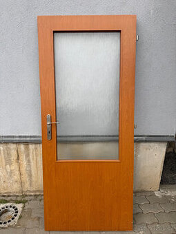 Vnitřní dveře 80P 2/3sklo s kováním a zámkem