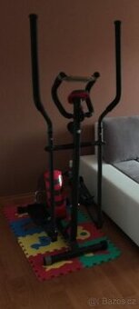 Eliptický trenažér