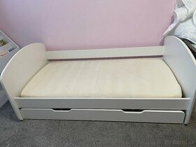 Dětská postel se šuplíkem - 1