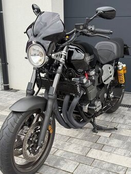 Yamaha XJR 1300