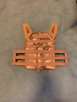 Airsoftová hrudní vesta