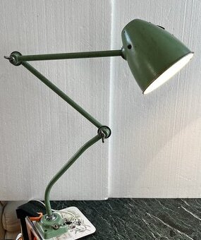 Retro průmyslová dílenská stolní lampa