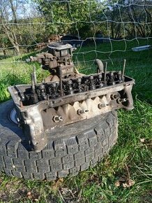 Hlava motoru na vaz 2101