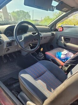Renault Clio 1.4 benzin rok 1991 - 1