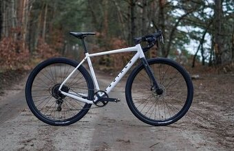 Gravel kolo NS Bike RAG 3+, velikost "XL" (nájezd 350km)