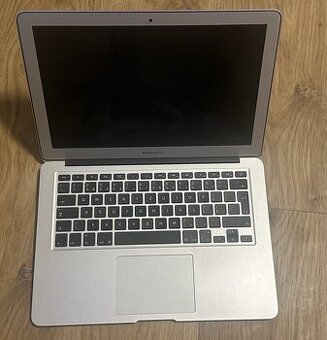 Macbook Air 13,3" 2013 I5 1.6Ghz 8 GB / 512 GB SSD CZ kláve