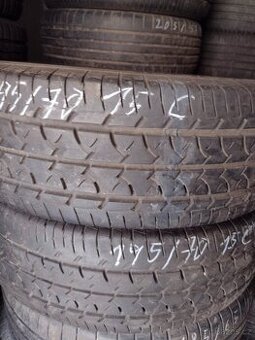 Letní pneu 195/70 R15 C 104/102R Barum Vanis