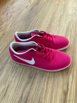 Nike top stav 38,5 - 1