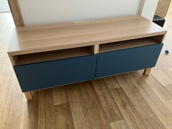Komoda pod TV