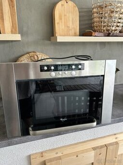 Mikrovlnná trouba Whirlpool k vestavbě