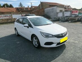 Opel Astra Sports Tourer 1.2 Turbo  SERVISKA KOUPENO V CZ