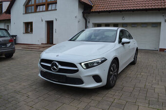 PRODÁM MERCEDES BENZ A 180D NOVÝ MODEL 2022 110.000KM DPH