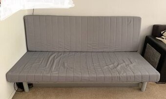 Rozkládací IKEA pohovka trojmístná + úložný prostor