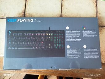 Logitech G213