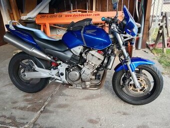 Honda Hornet 900