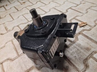 cnh převodka pohonu kosy varifeed 2 pro New Holland  a case