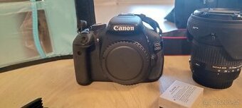 Canon eos 600d + cela vybava