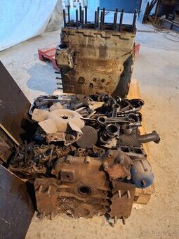 Motor zetor 6701