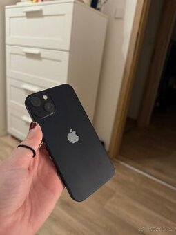 iPhone 13 – 256 GB – výborný stav
